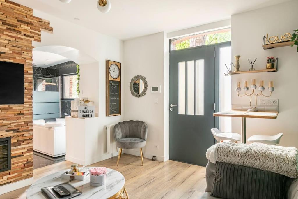 Sauna, Jacuzzi, Terrasse Et Parking Apartment Rouen