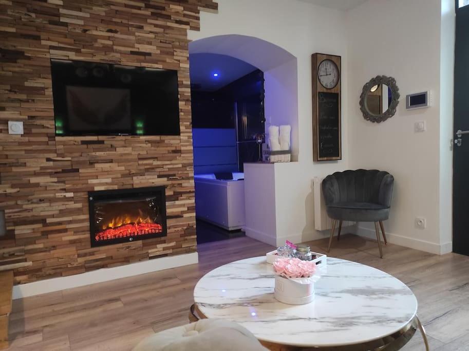 Apartment Sauna, Jacuzzi, Terrasse Et Parking *